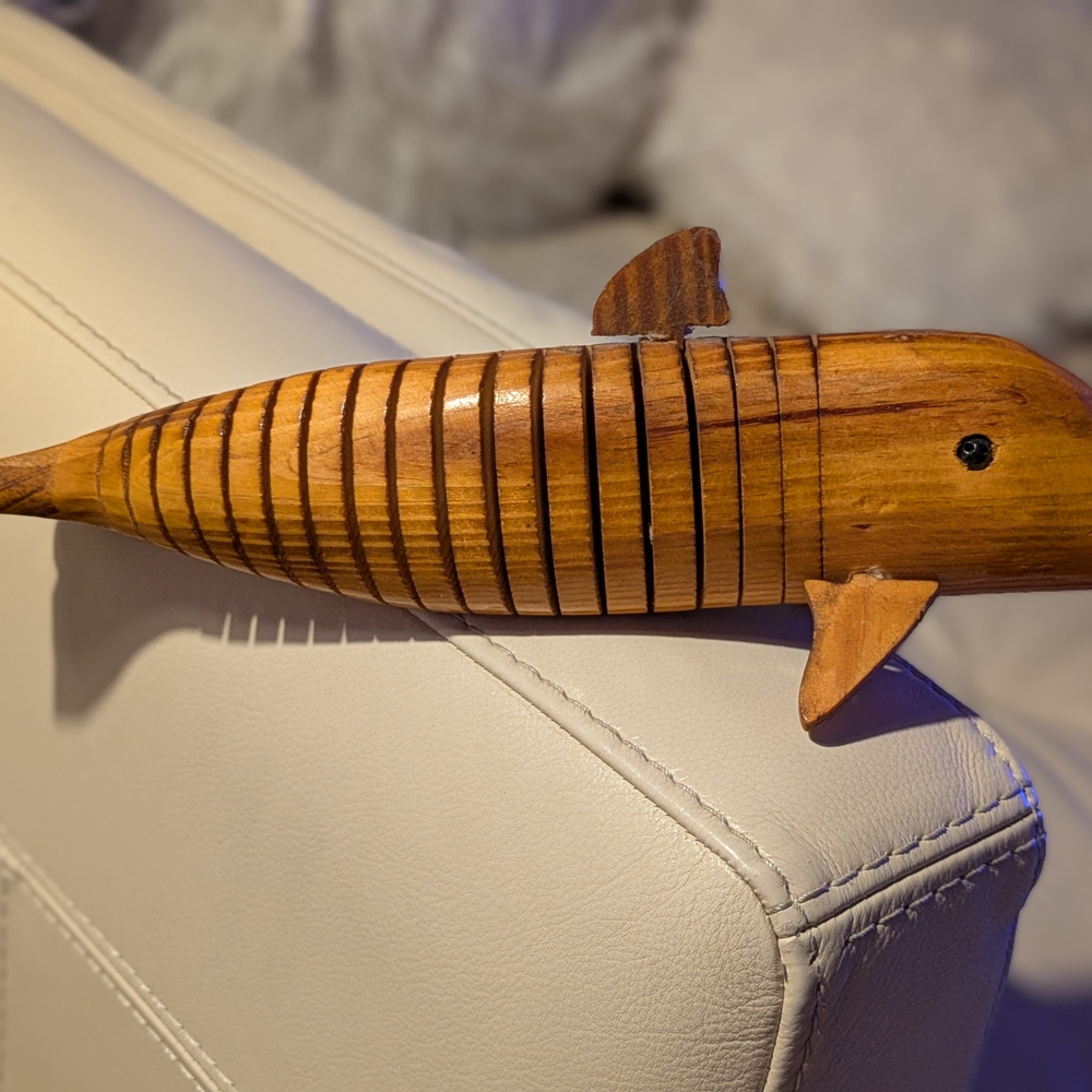 Brown Ribbed Wooden Fish Decor Accessory - Picture 7 of 11